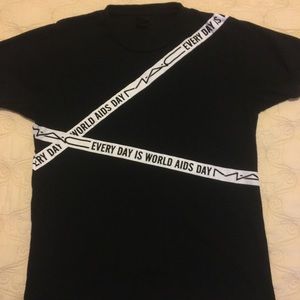 MAC Cosmetics Viva Glam/World AIDS Day t-shirt